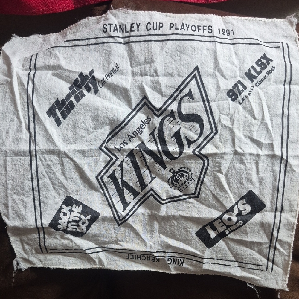 Los Angeles Kings White Playoff Towel